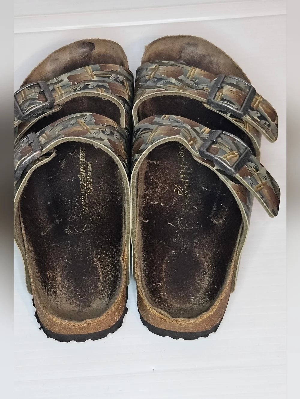 Papillio Jerry Garcia limited edition sandals Size L 8 M 6